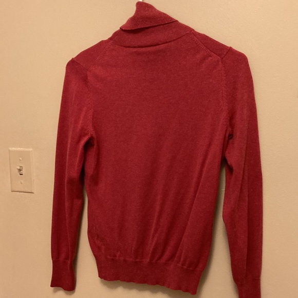 Banana Republic pink turtle neck - Picture 4 of 7